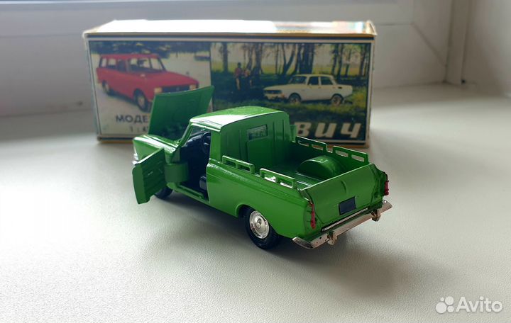 Модель Москвич пикап 1:43