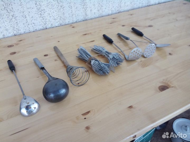 Бидон, кастрюли,ложки,вилки,другое алюминий,эмаль