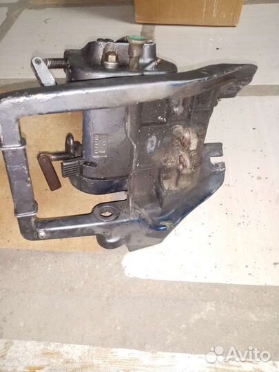 Струбцина на ямаху 25-30-2х тактную