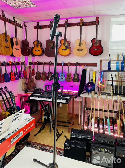 Стойка для микрофона Новая