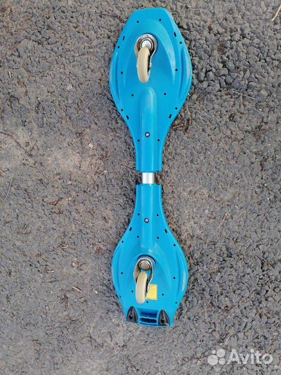 Скейт роллерсёрф