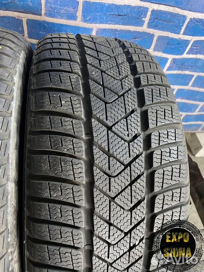Pirelli Winter Sottozero 3 235/45 R18 98V