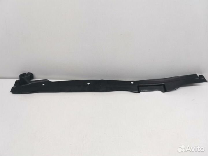 Пыльник крыла передний правый Land Rover Discovery