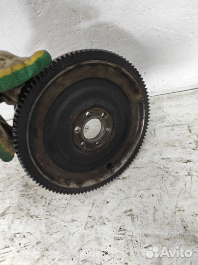 Маховик Nissan Primera P12 1.6