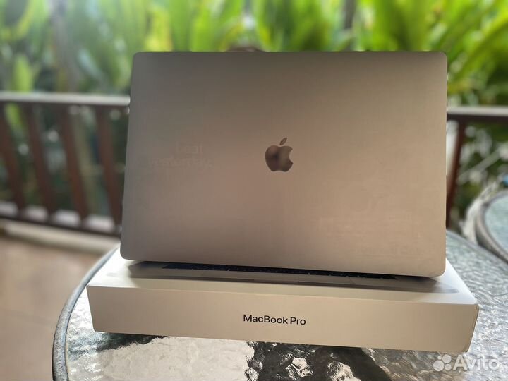 Apple MacBook Pro 16 2019 i7/16gb/SSD512