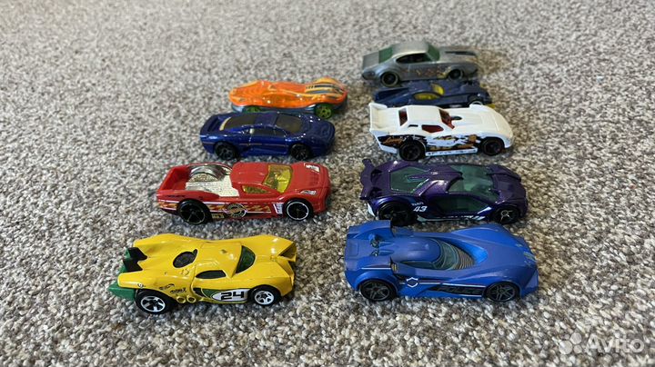 Машинки Hotwheels