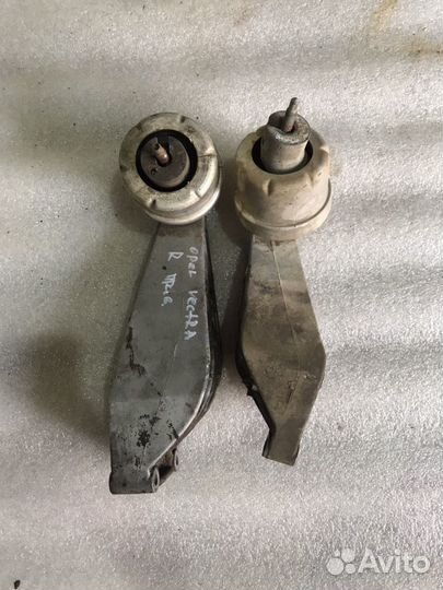 Подушки двигателя Opel Vectra