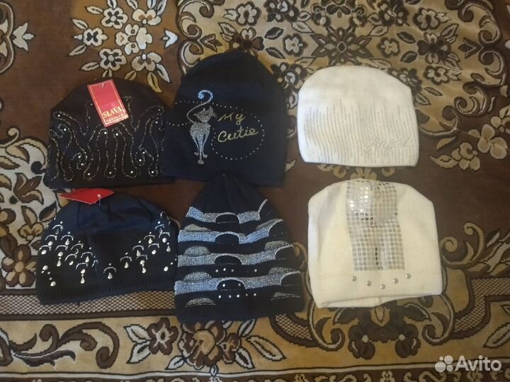 Шапки женские новые