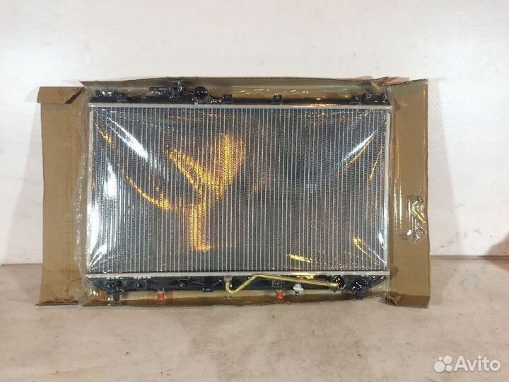 Радиатор охлаждения SAT TY0003-SV30 Toyota Camry S