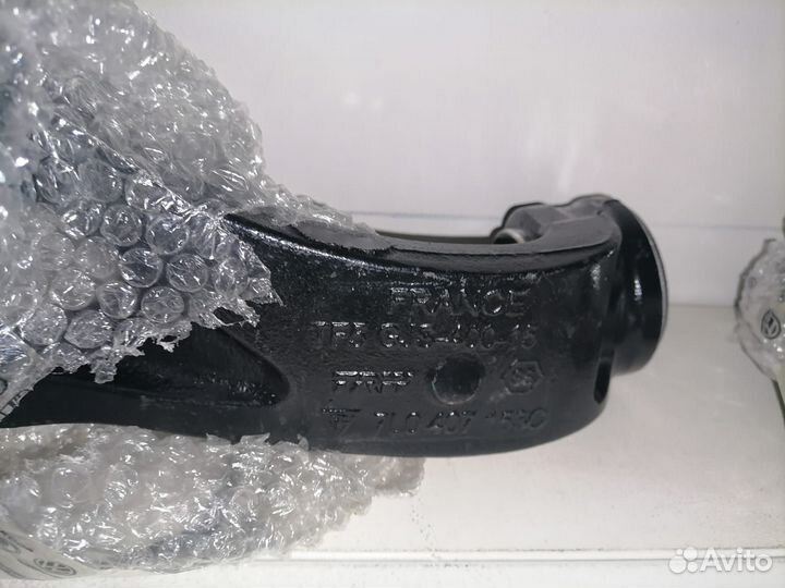 Рычаг передний Touareg Audi Q7 Porsche Cayenne