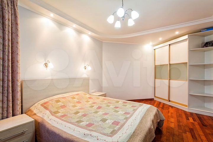 3-к. апартаменты, 105 м², 3/17 эт.