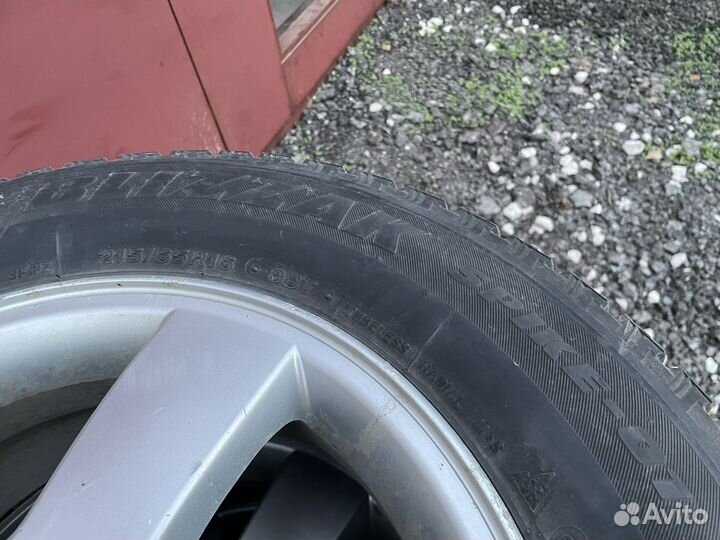 Продам комплект колес на дисках