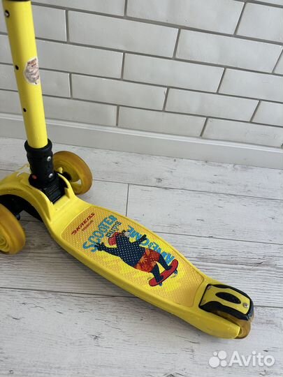Самокат детский трехколесный