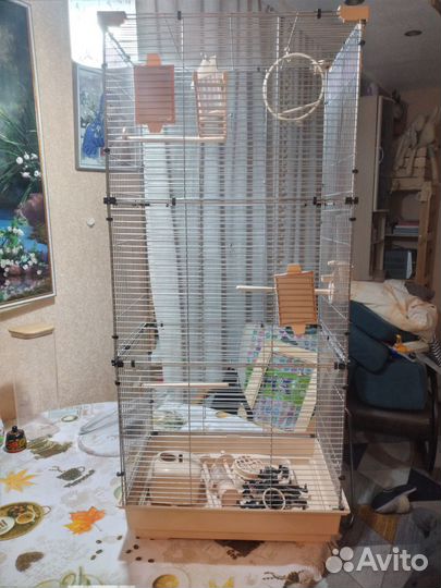 Продам клетку для попугаев