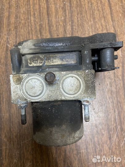 Блок ABS насос Hyundai Elantra 4 HD 1.6 G4FC 06-11