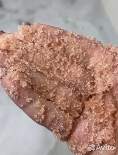 Клубничный скраб для тела ручной работы