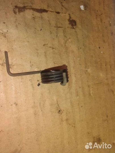 Пружина натяжителя цепи маслонасоса 1.6 Skoda AKL