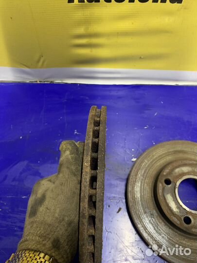 Диск тормозной передний на Ford Fusion