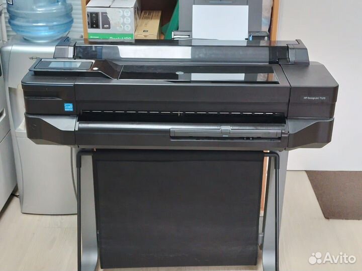 Плоттер/принтер HP DesignJet T520