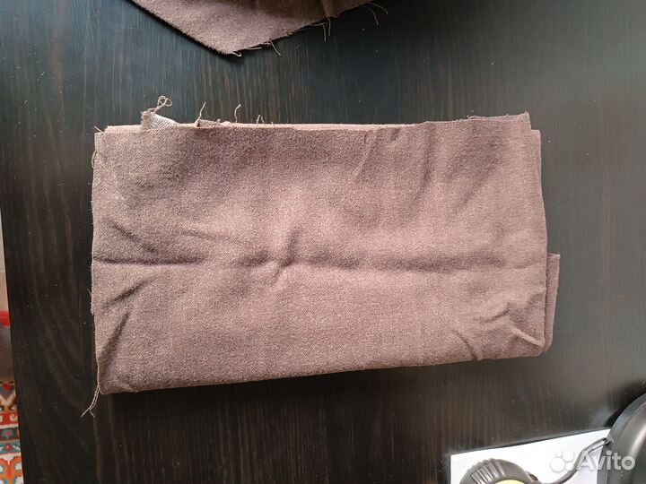 Остатки обрезы ткани. Шерсть