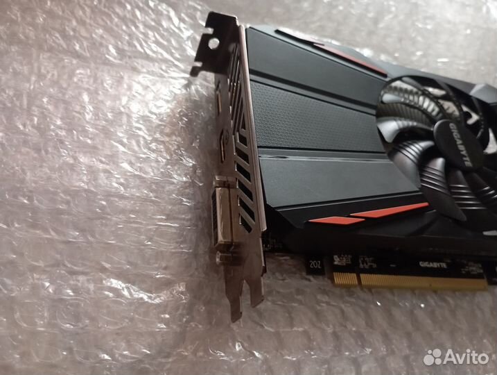 Видеокарта AMD Radeon RX 550 нет изо