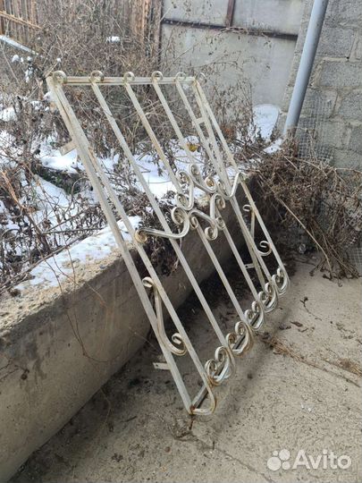 Решетка металлическая