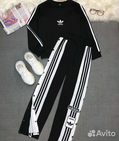 Спортивный костюм adidas
