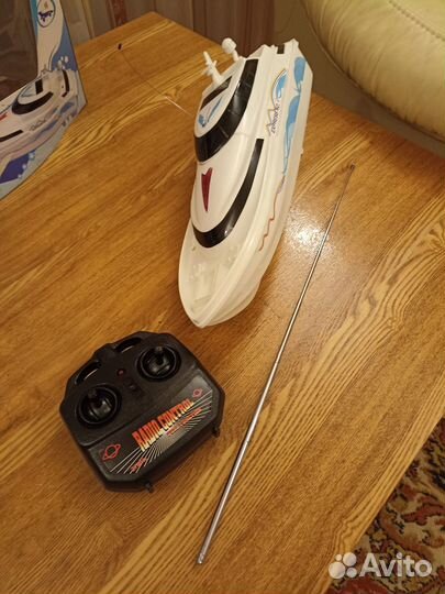 Продам радиоуправляемый корабль