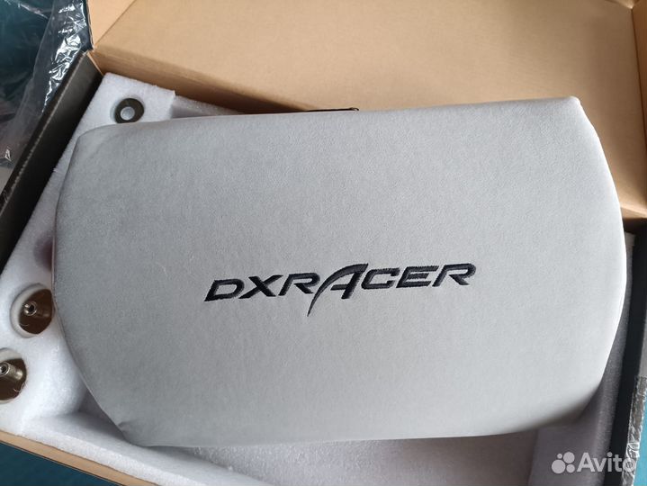 Подушка к компьютерному креслу Dxracer
