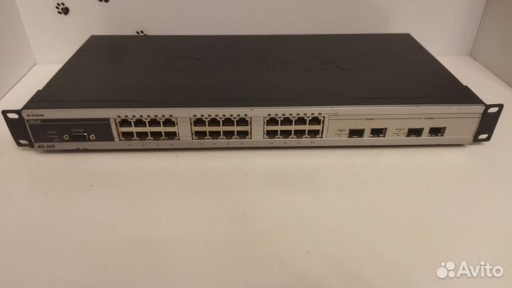 Коммутатор (switch) D-Link DES-3526