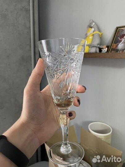 Хрустальные бокалы под шампанское