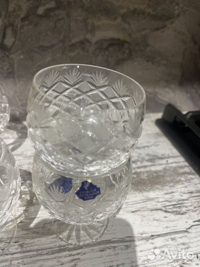 Хрустальные фужеры под коньяк