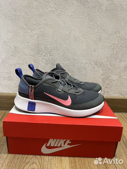 Кроссовки nike
