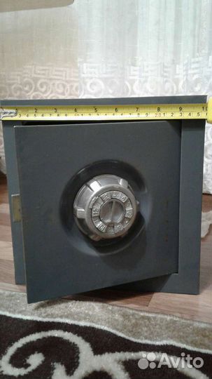 Сейф металлический бу