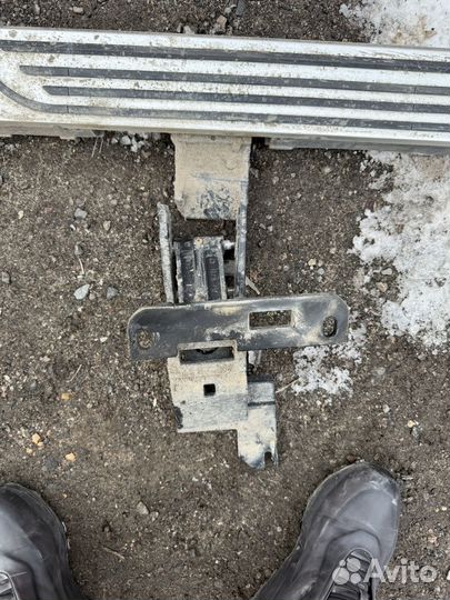 Автомобильные выдвижные пороги в стили Майбах