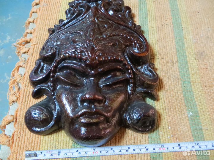 Настенная маска литье из металла 30х20 см СССР