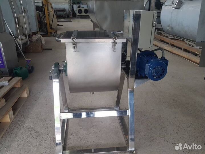 Маслобойка, маслоизготовитель