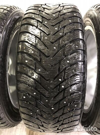 Nokian Tyres Hakkapeliitta 8 SUV 255/50 R19