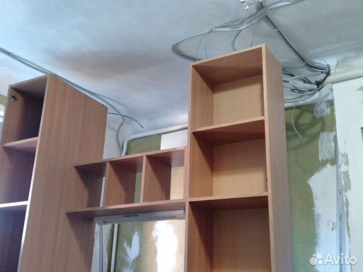 Письменный стол с пеналами, для школьника