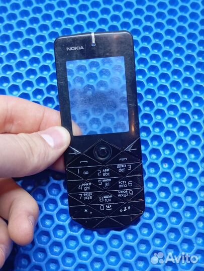 Nokia 7500 prism. Передняя панель с клавиатурой