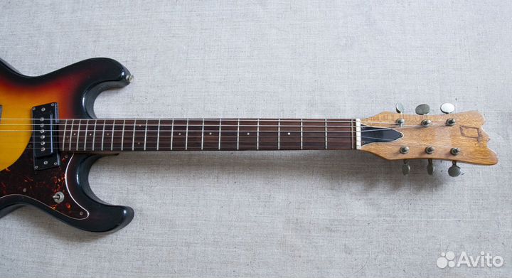 Guyatone LG127T Mosrite Univox, Japan, 1970е