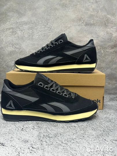 Кроссовки Reebok classic