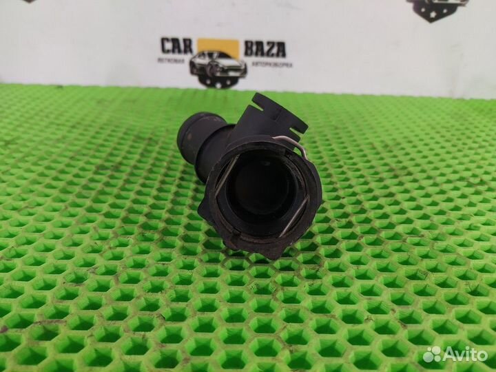 Фланец двигателя системы охлаждения