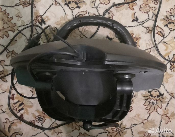 Игровой руль с педалями