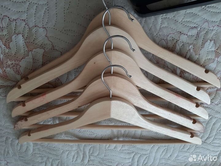 Вешалки плечики деревянные 4423