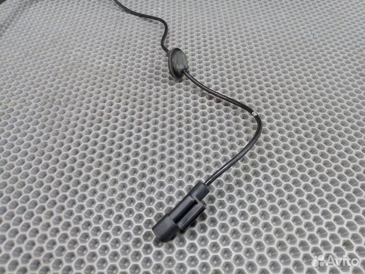 Датчик абс задний правый Caliber/Compass/Patriot