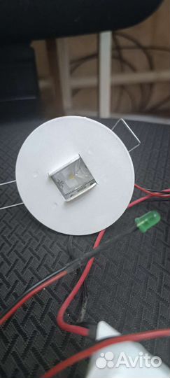 Точечный светильник аварийного освещения