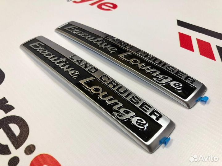 Эмблема Executive Lounge Land Cruiser 200 S1690