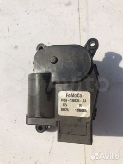 Моторчик заслонки отопителя Ford Focus 3