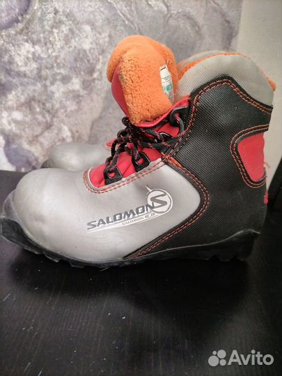 Детские лыжные ботинки и крепления salomon